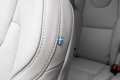 Volvo-XC90-T8-Ultra-Dark-Mulberry-red-35