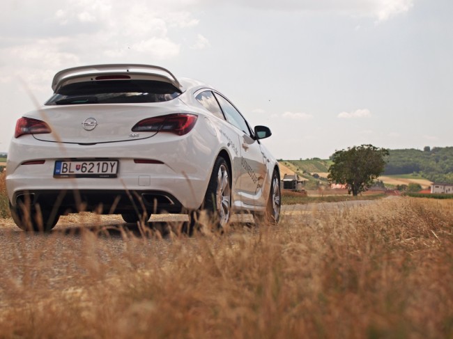 Opel Astra OPC 01