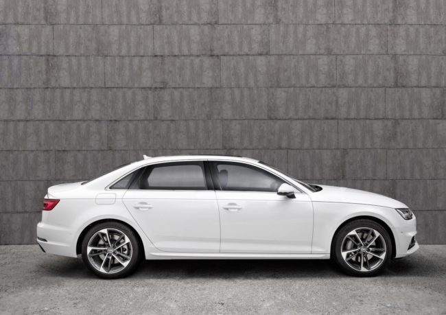Audi A4 L 01