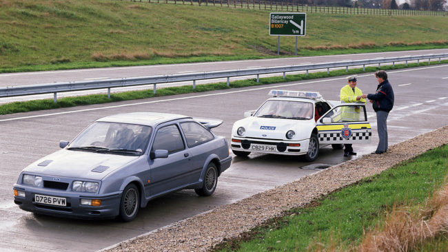 focus-rs-sierra-cosworth-police-uk-rs-200