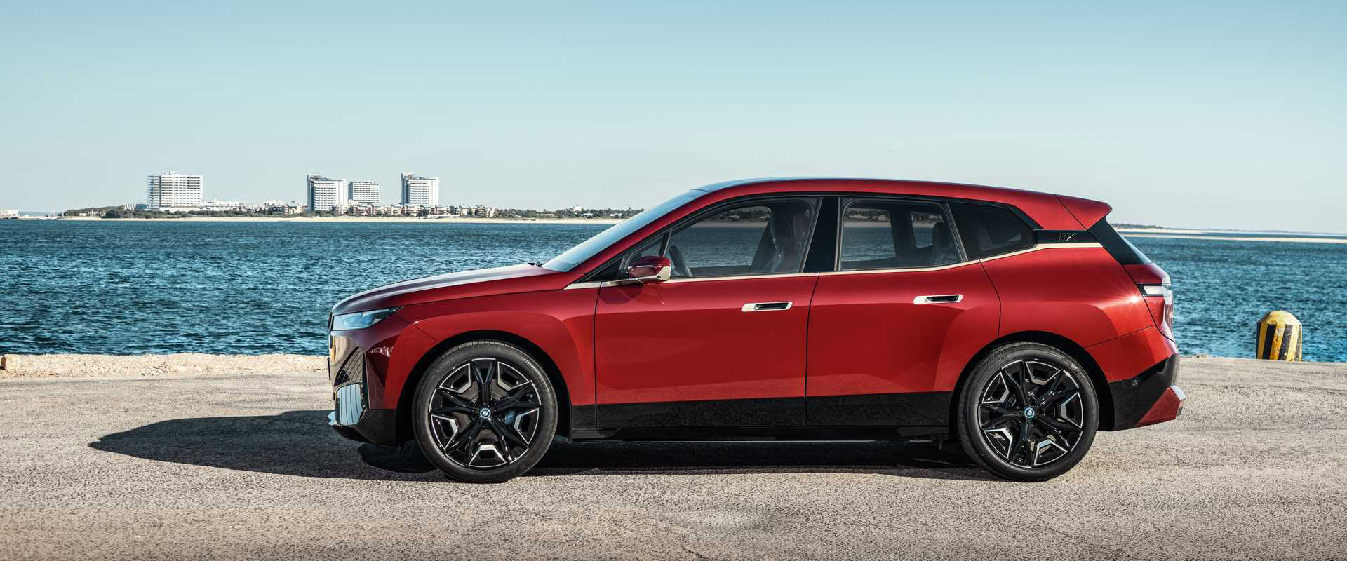 BMW IX Ukazuje Kde Je Vrchol Elektrickej Energie AutoGrip