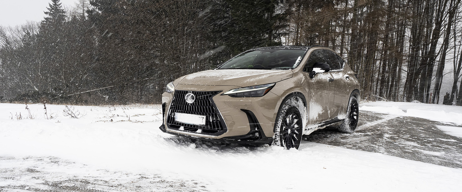 Test Lexus NX350h Overtrail: Dobrodružstvo čaká aj za rohom