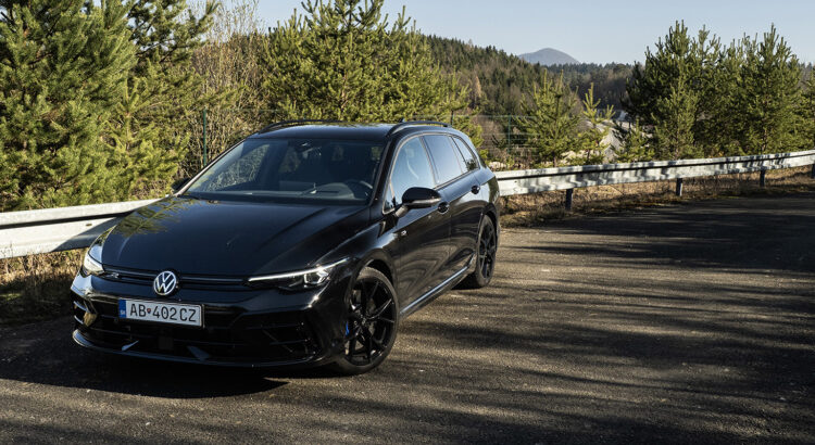 Volkswagen Golf R Variant