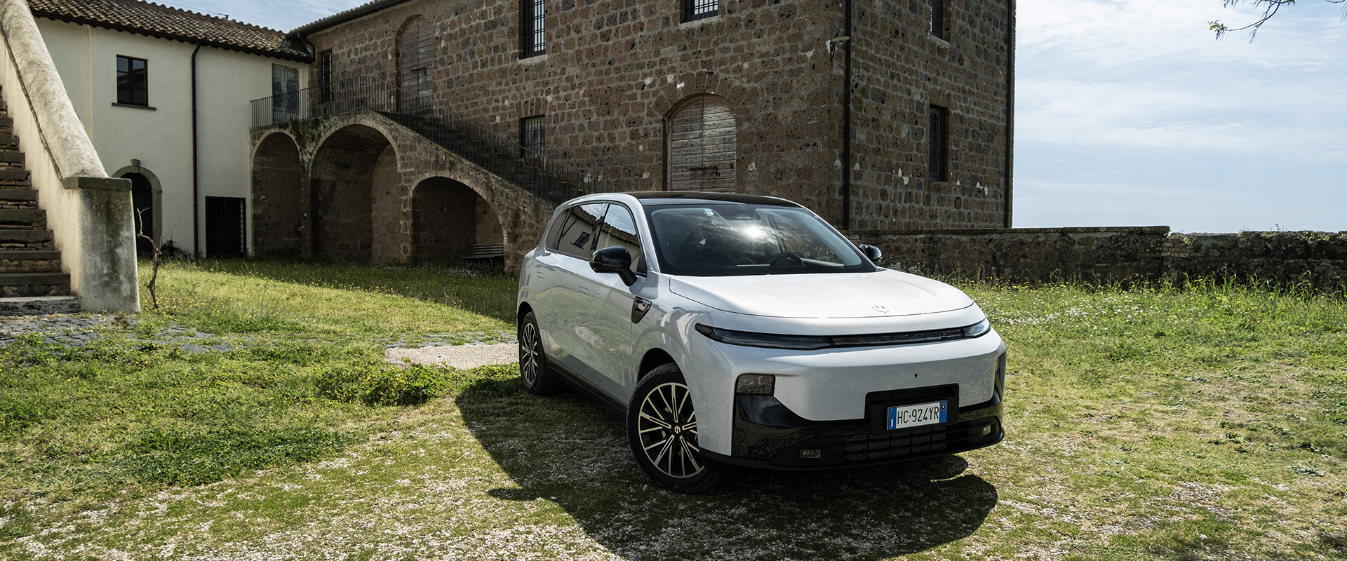 Leapmotor B10 Hybrid EV