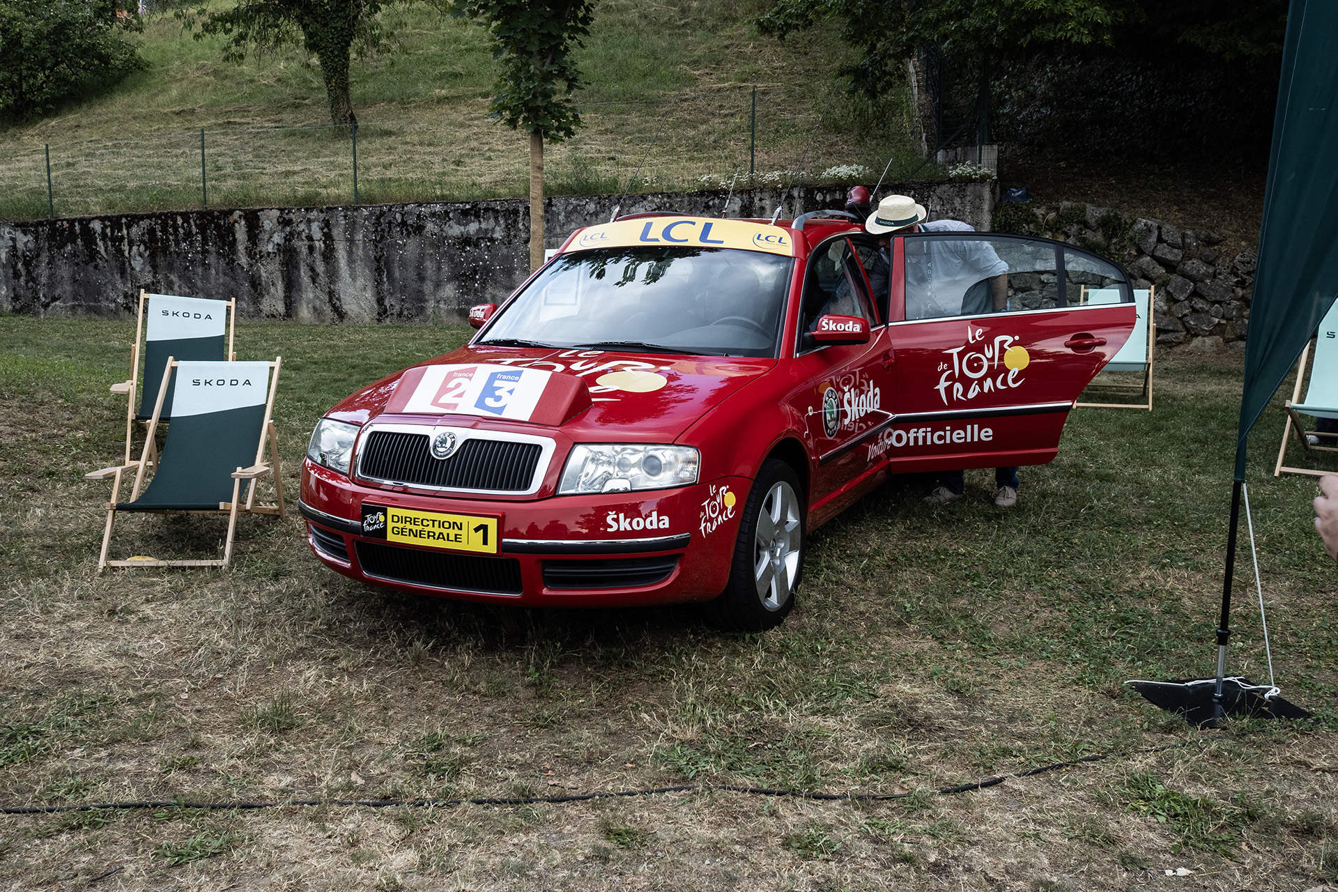 Riaditeľské auto Tour de France, Škoda Superb 1