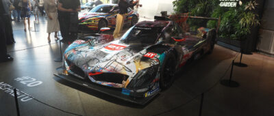 BMW Art Cars - 20 Julie Mehretu BMW M Hybrid V8