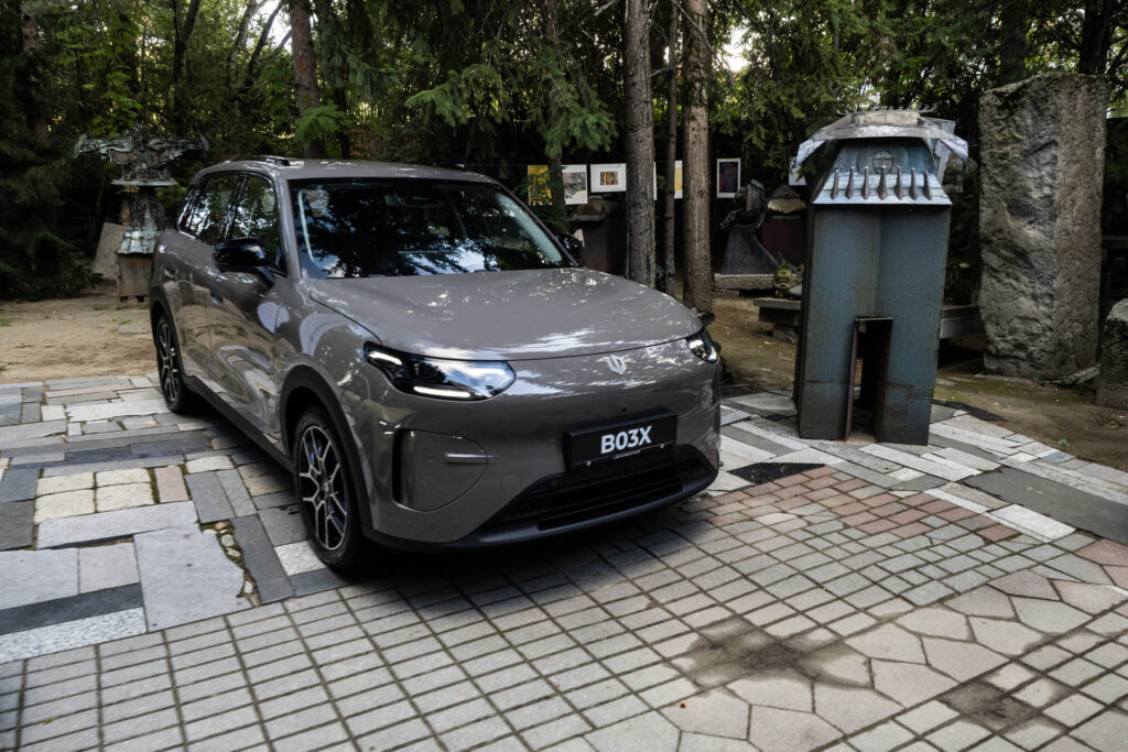 Leapmotor B03X