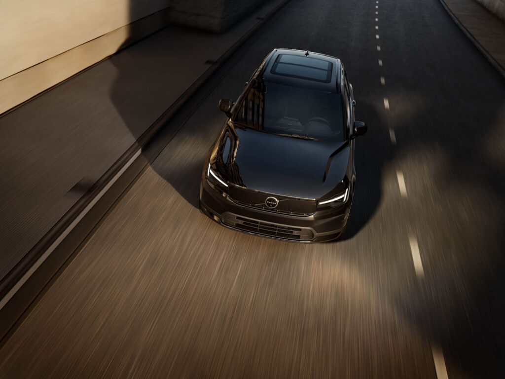 Volvo EX40